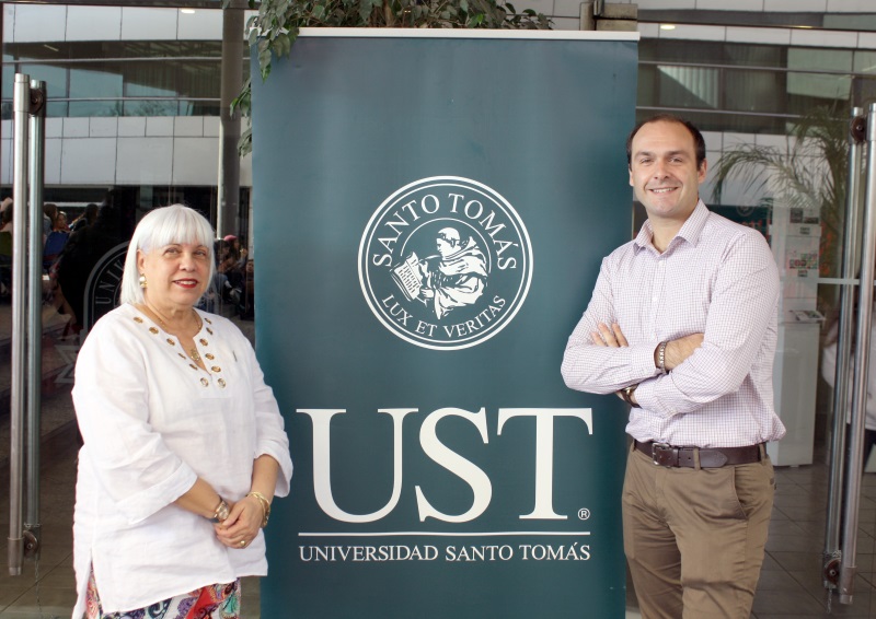 UST Santiago marca un hito: postula primeros postgrados a Acreditación