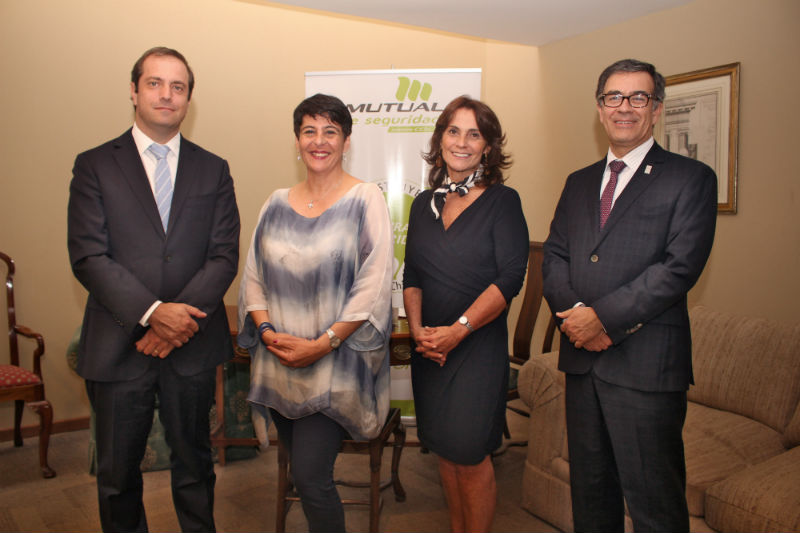 Santo Tomás y Mutual de Seguridad C. Ch. C firman convenio para implementar Plan SSOMA 2017-2020