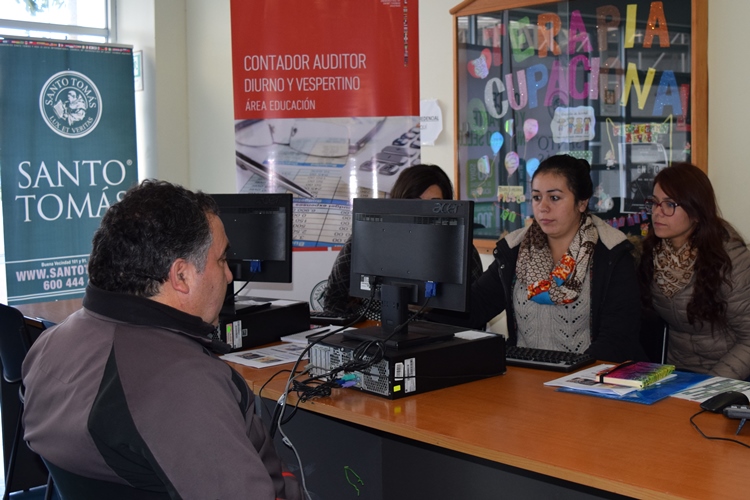 Estudiantes de Santo Tomás orientarán a contribuyentes en proceso Operación Renta 2017