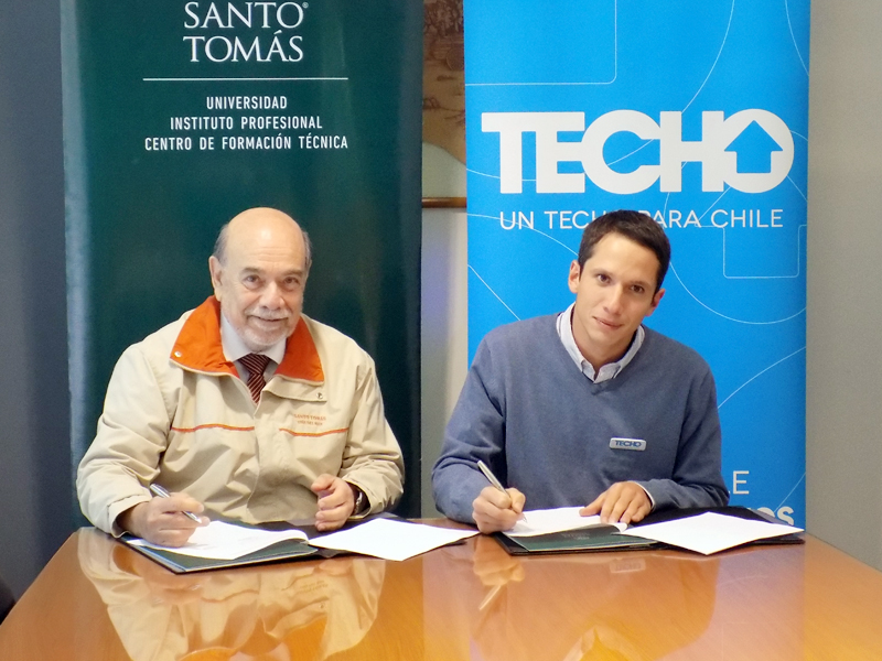 Santo Tomás Viña del Mar firma convenio de colaboración con Techo-Chile