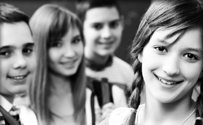 El 85% de los jóvenes se conecta a internet todos los días y el 37% no trabaja según resultados de última Encuesta Nacional de la Juventud