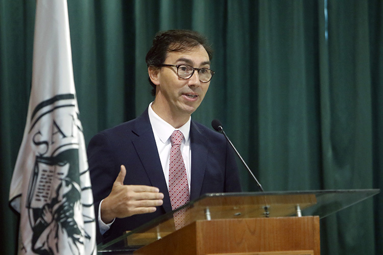 Raúl Figueroa: “La gratuidad universal afecta la equidad del sistema”