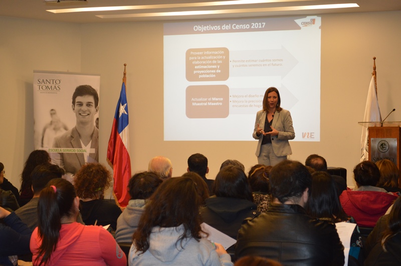 Con charla sobre el Censo se inauguró el año académico del área social de Santiago Centro