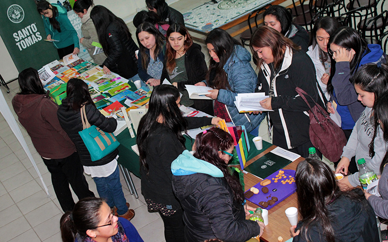 Nuestros libros, Nuestra Educación