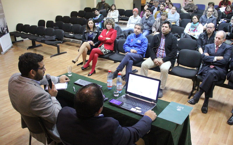 Emprendedores aprendieron nociones de tributación y constitución de sociedades