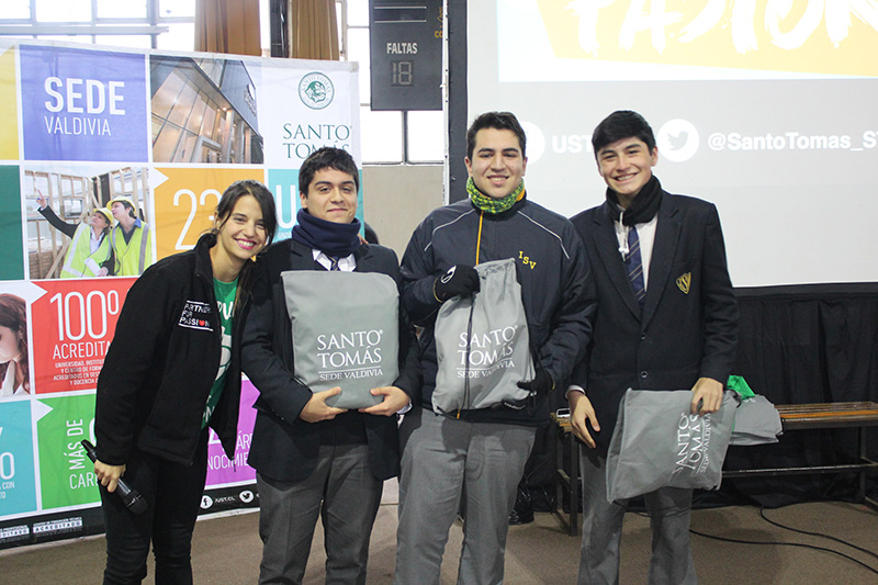Santo Tomás organizó programa “Vive tu pasión”