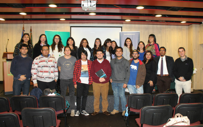 Instituto Res Publica y Santo Tomás dictaron curso de liderazgo en Antofagasta