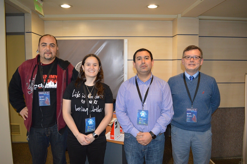 Las carreras del Área Informática del IP Santo Tomás Temuco celebraron su día