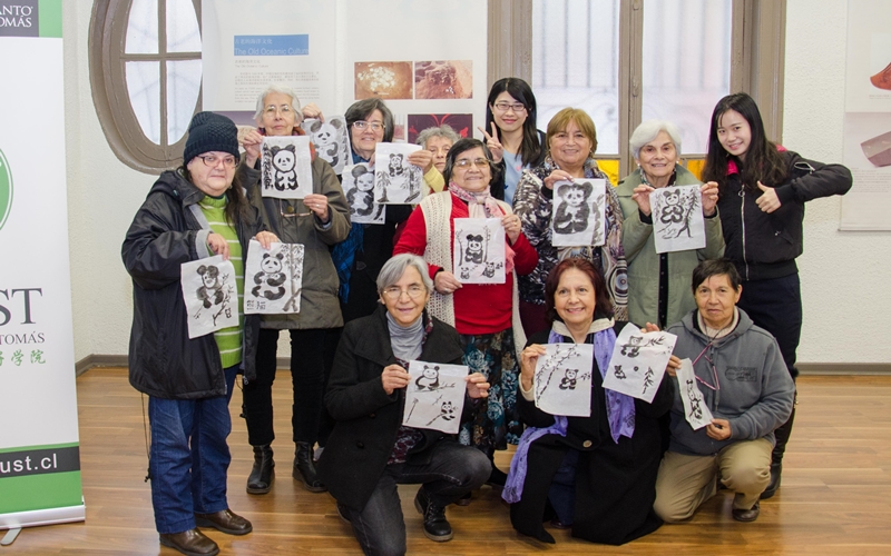 Terminan talleres de cultura china del primer semestre para adultos mayores