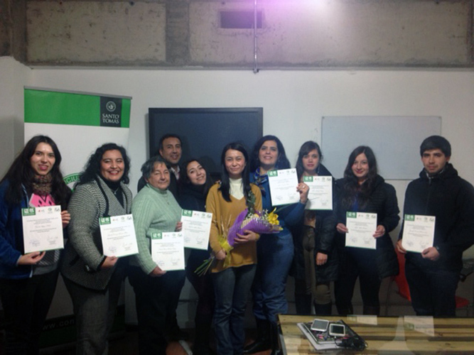 Emprendedores maulinos aprenden Chino Mandarín