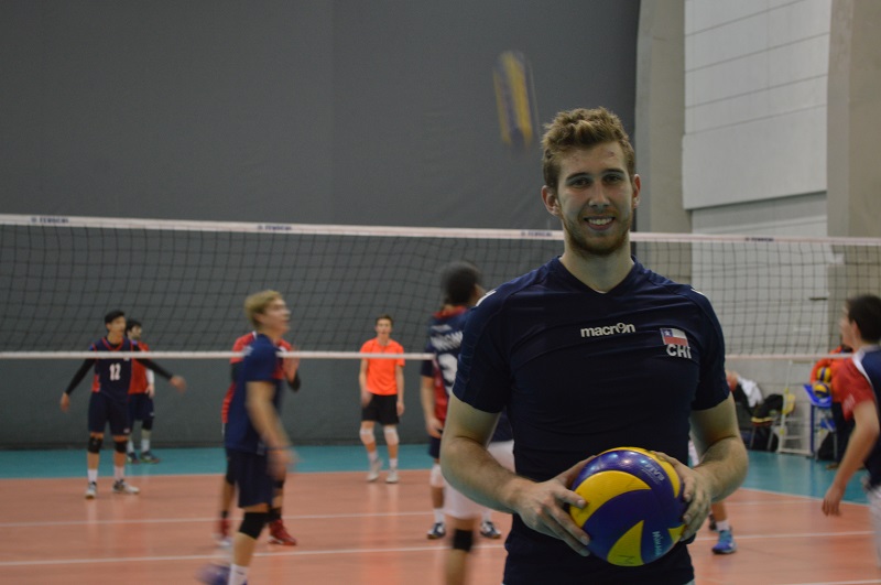 Tomasino es capitán de la Selección Nacional de Vóleibol