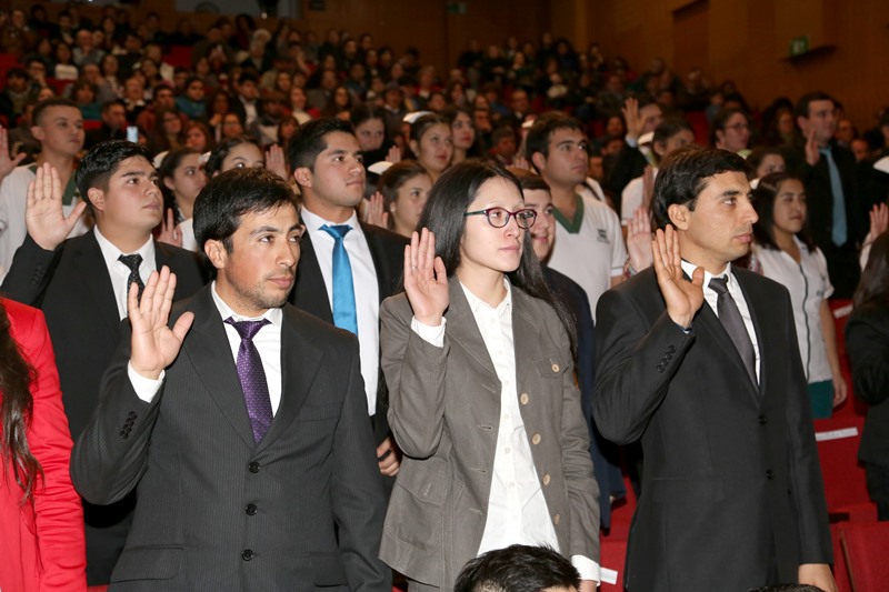 IP y CFT Santo Tomás Curicó entregó nuevos profesionales a la sociedad