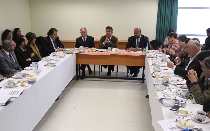 Mesa Regional Universidades - Gobierno Regional sesionó en UST La Serena