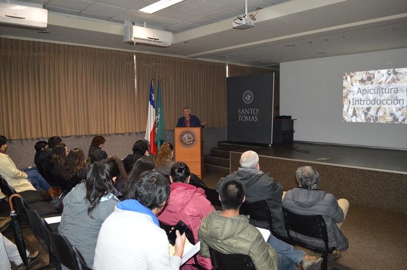 Seminario Apícola se realizó en Santo Tomás Temuco