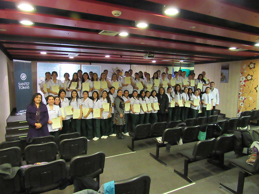 Alumnos de CFT reciben certificaciones intermedias