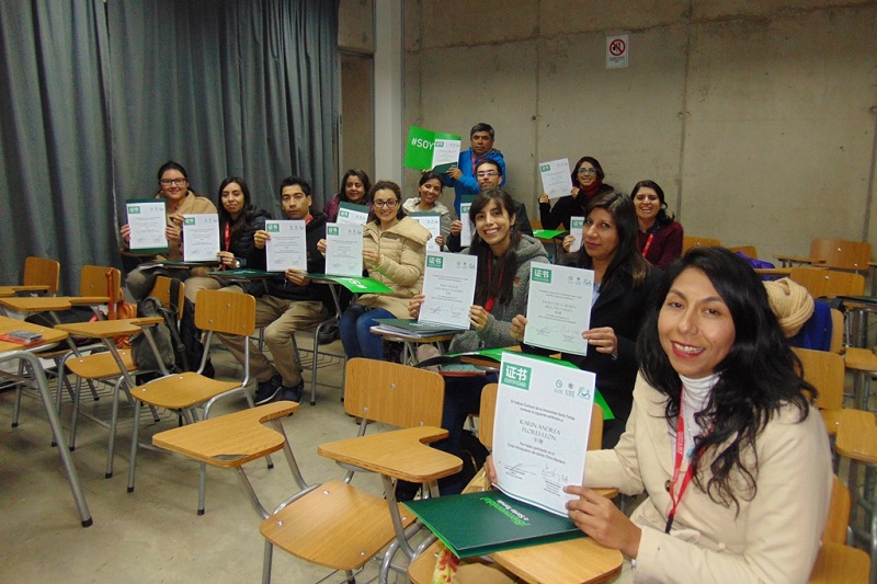 Ovallinos se certificaron en conocimiento de Chino Mandarín