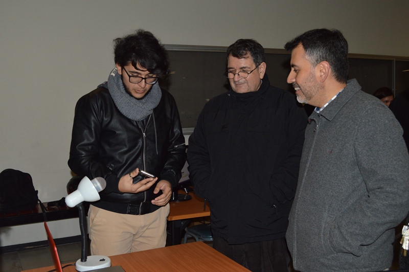 Innovadores proyectos se tomaron la IV versión de la feria tecnológica en Santiago Centro