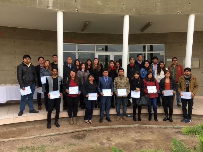 Santo Tomás Copiapó realizó emotiva ceremonia de entrega de becas para alumnos afectados por inundaciones