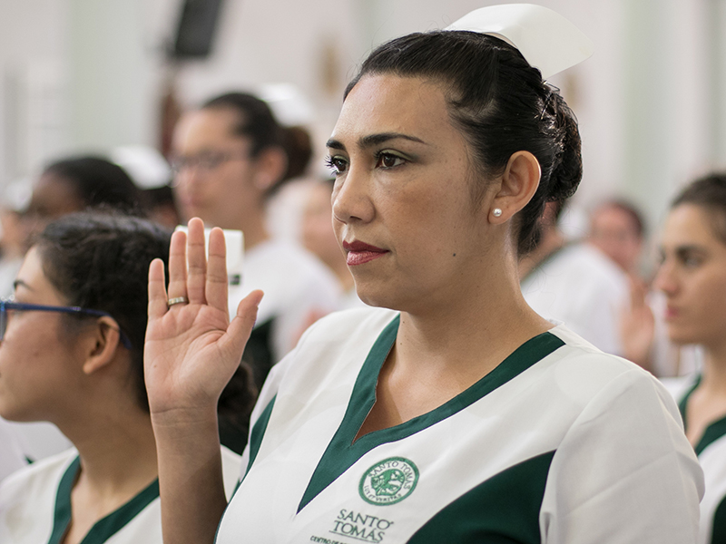 Futuros profesionales fueron investidos reafirmado su compromiso con el área de la salud