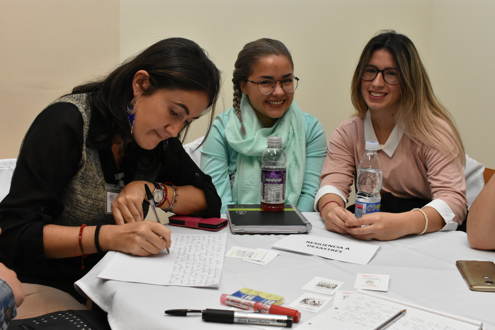 Investigadores y ciudadanos de Iquique se reunieron para pensar el Chile del futuro