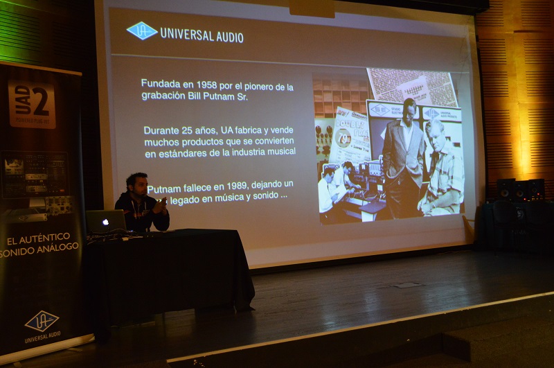 Reconocido productor musical realizó charla a estudiantes de las Carreras de Sonido