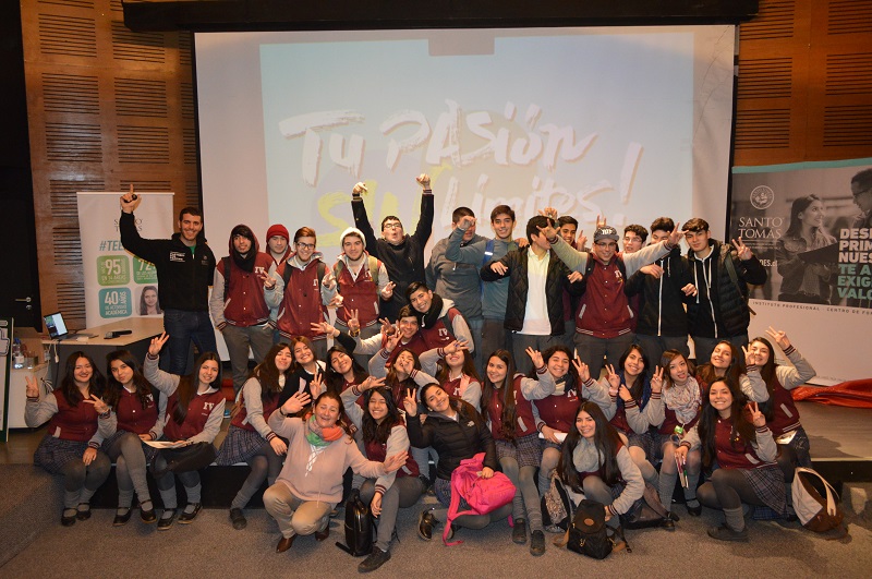 “Tu pasión sin límites” motivó a estudiantes de enseñanza media a cumplir sus sueños