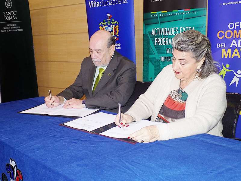 Santo Tomás Viña del Mar renueva convenio de colaboración con Municipalidad de la Ciudad Jardín