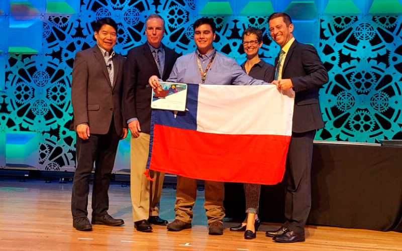 Ángel Canales triunfa en EE.UU: es top ten mundial en el Campeonato de Comunicación Visual, Arte Digital Adobe Certified Associate