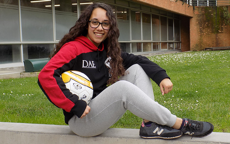 Estudiante de Técnico en Geominería viaja a Noruega para jugar el Mundial de Fútbol Calle