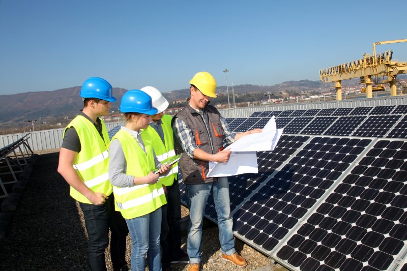 Técnico en Gestión Ambiental y Técnico en Energía Solar: las nuevas carreras que ofrece Santo Tomás
