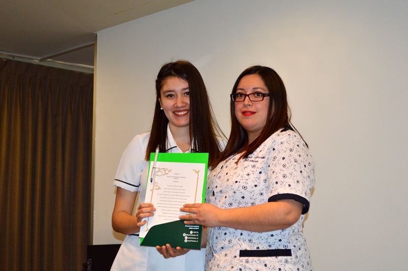 Estudiantes del Área de la Salud del CFT Temuco recibieron su Investidura