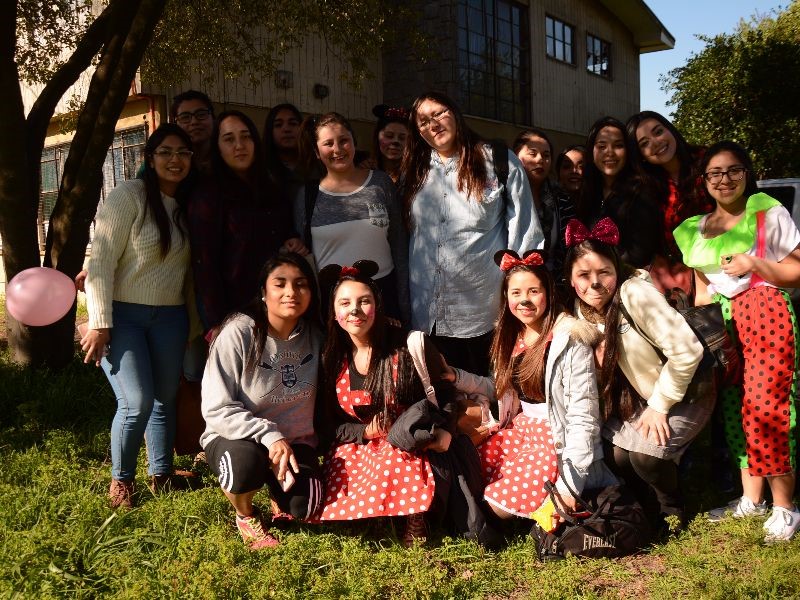 Psicopedagogía celebra su día con solidaridad