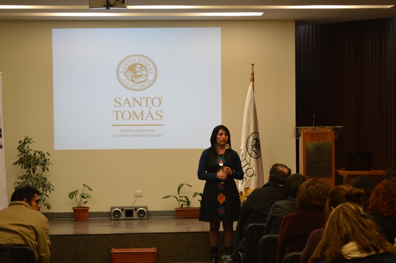 Sede Santiago Centro realizó celebración del día de la mujer indígena