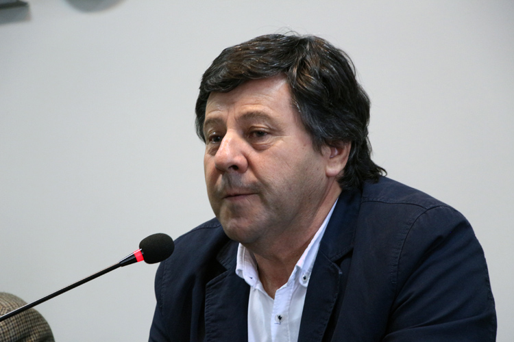 Juan Castro participó en Ciclo de Diálogos Públicos