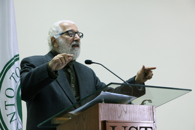 Alfredo Sfeir en Diálogos Públicos UST Talca: "Los jóvenes van a salir a votar cuando haya un programa que realmente se ajuste a la visión de ellos de sociedad"