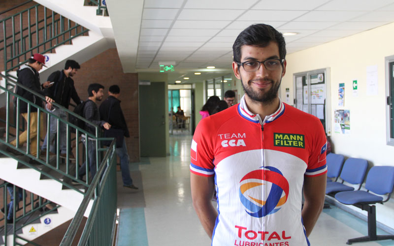 Carlos Pastén, alumno de Educación Física: rumbo a la Vuelta Ciclista de Chile