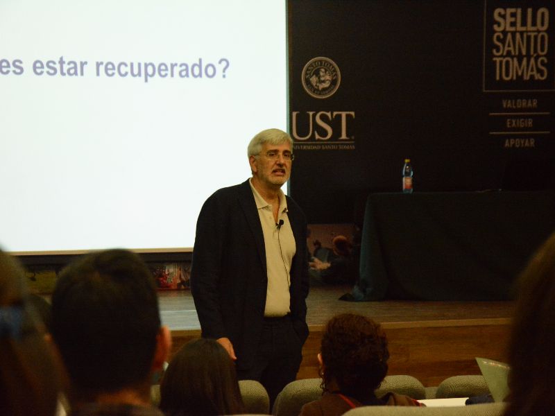 Experto en Psicología Positiva sostiene que depresión es un trastorno mucho más incapacitante que las enfermedades crónicas