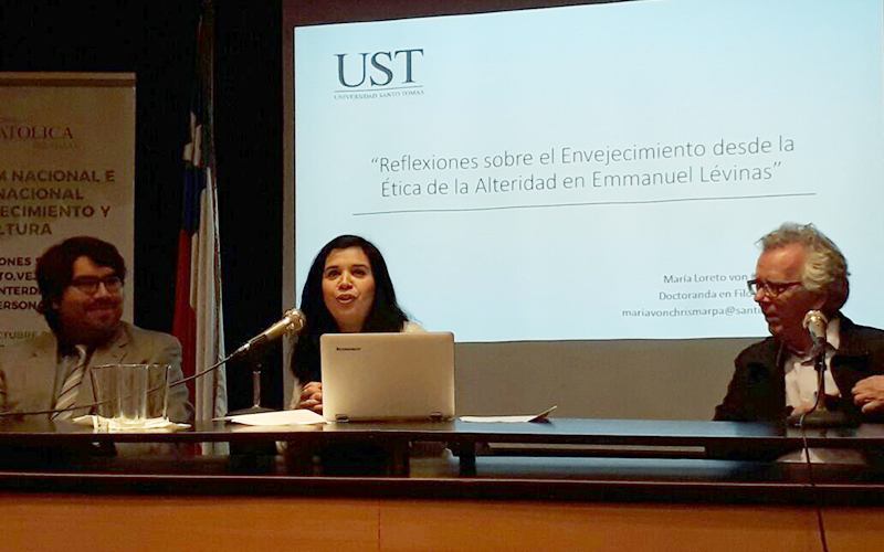 Académicos de Trabajo Social y Enfermería participan en simposio sobre envejecimiento y cultura