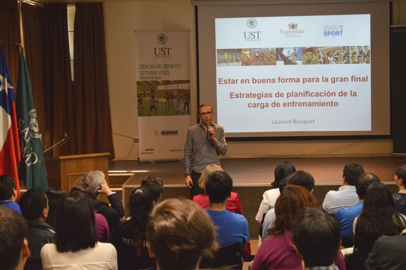 Clase magistral sobre las nuevas tendencias en la fisiología del ejercicio se realizó en la UST Temuco