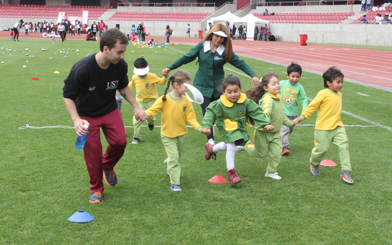 Alumnos de Educación Física apoyaron Olimpiadas saludables de La Serena