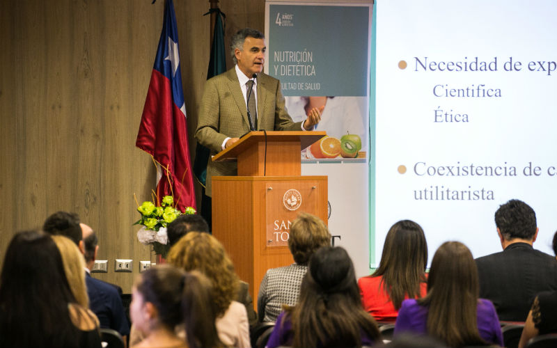 Expertos hablaron de malnutrición por exceso en jornada de investigación de la UST