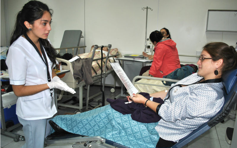 Destacan colectas de sangre realizadas por alumnos del CFT Santo Tomás