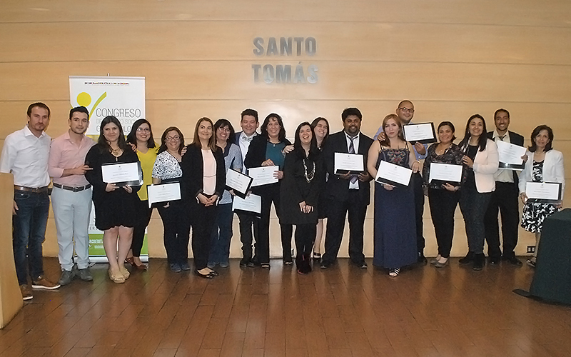 Alumnos reciben su primer diploma del Magíster en Salud Familiar y Comunitaria en Viña del Mar
