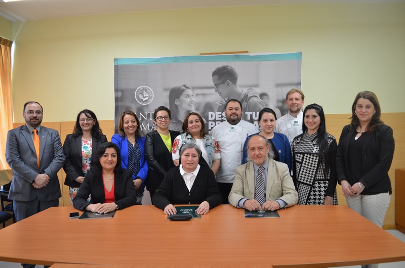 Colegio Seminario Conciliar y Santo Tomás Zona Sur firman convenio de articulación