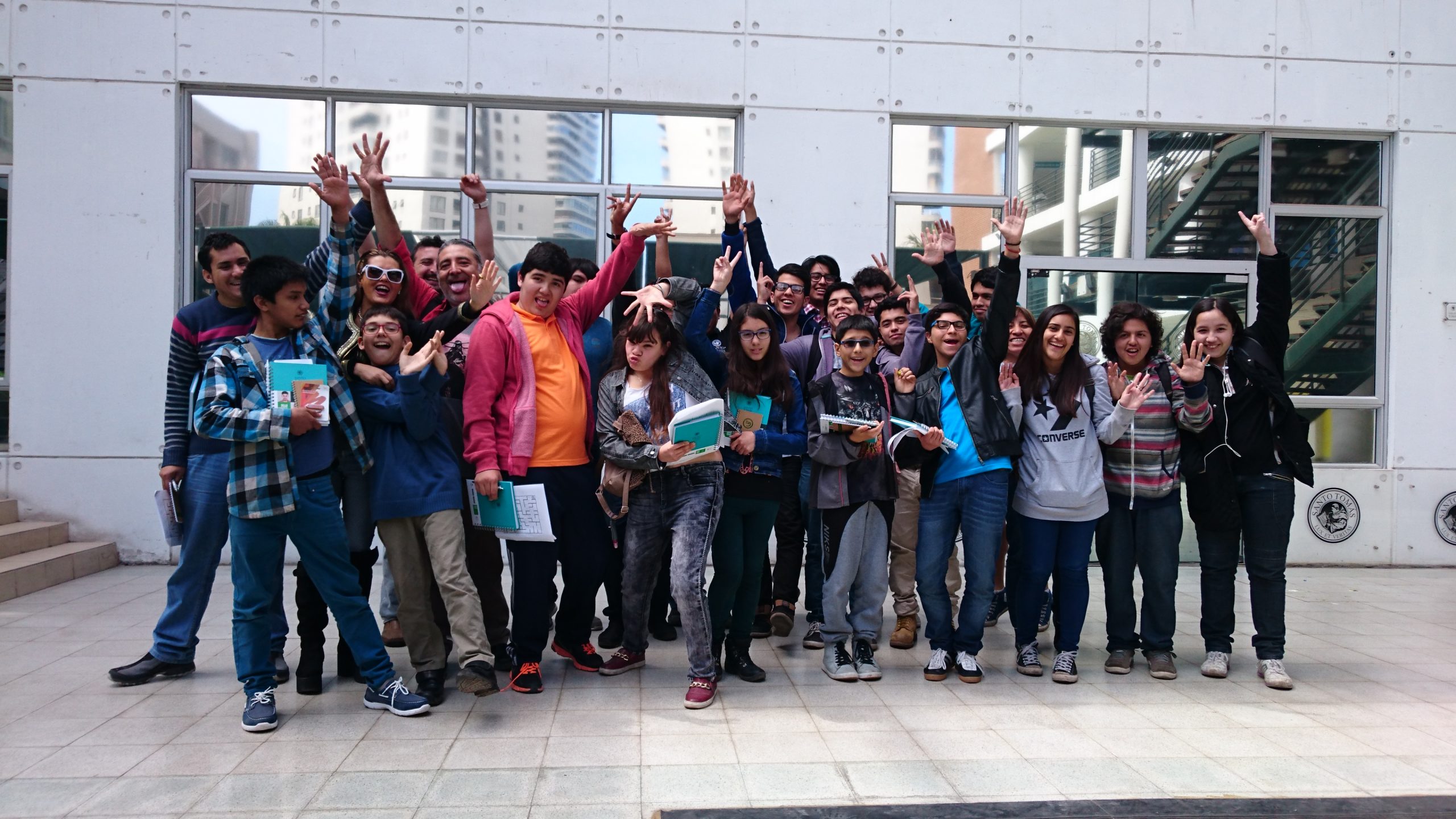 Santo Tomás Iquique realizará encuentro: La Magia de programar, la Hora del Código