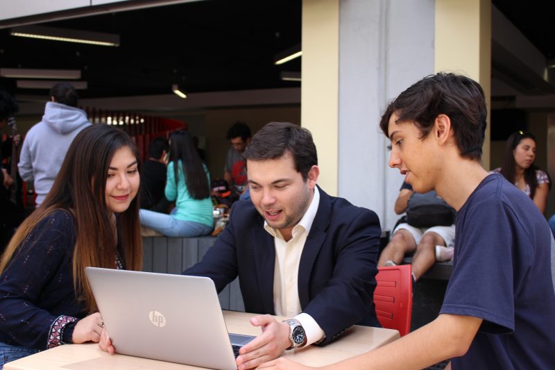 Cursos de verano UST: el primer paso al mundo de la universidad