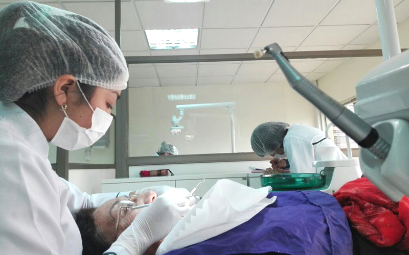 Jornada de Salud Bucal con adultos mayores realizan alumnos del Centro de Formación Técnica de Santo Tomas Osorno