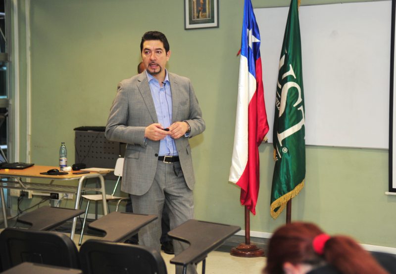 Facultad de Economía y Negocios organizó gira nacional con Escritorio Empresa y Espacio Pyme para potenciar metodología de Aprendizaje y Servicio