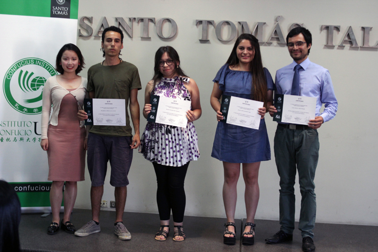 Instituto Confucio certificó a estudiantes de chino mandarín