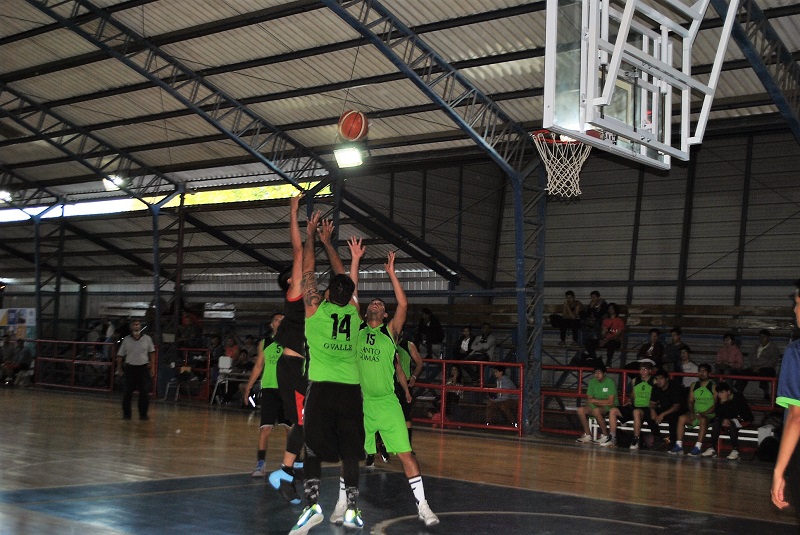 Santo Tomás Ovalle obtiene el tercer lugar en campeonato de baloncesto comunal